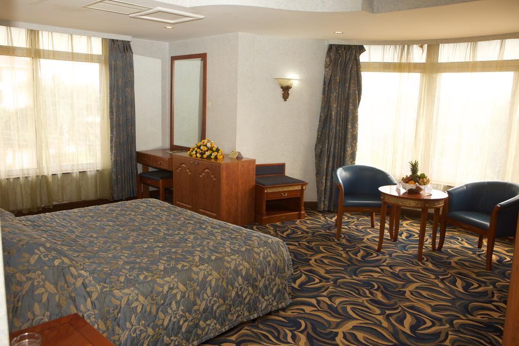 City Royal Resort Hotel Kyambogo  Room photo