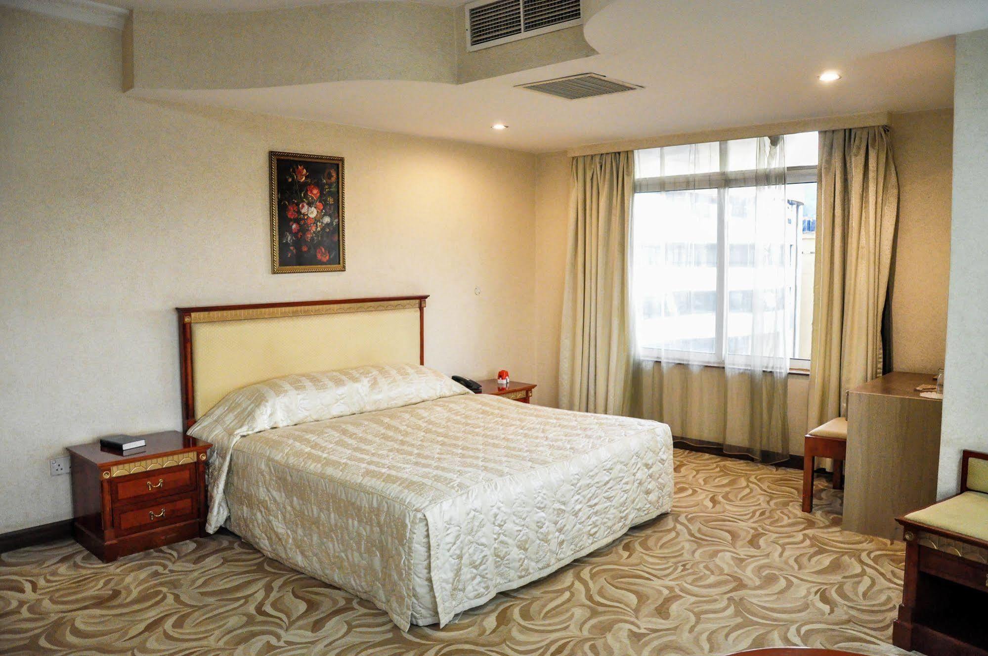 City Royal Resort Hotel Kyambogo  Exterior photo