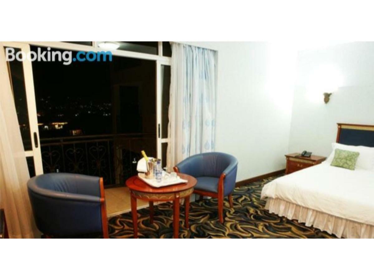 City Royal Resort Hotel Kyambogo  Exterior photo